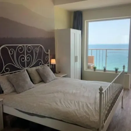 Apartamento Sea Front Coral Sveti Vlas